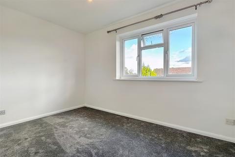 7 Highclere Way, Chandler's Ford, Eastleigh, SO53 3PQ