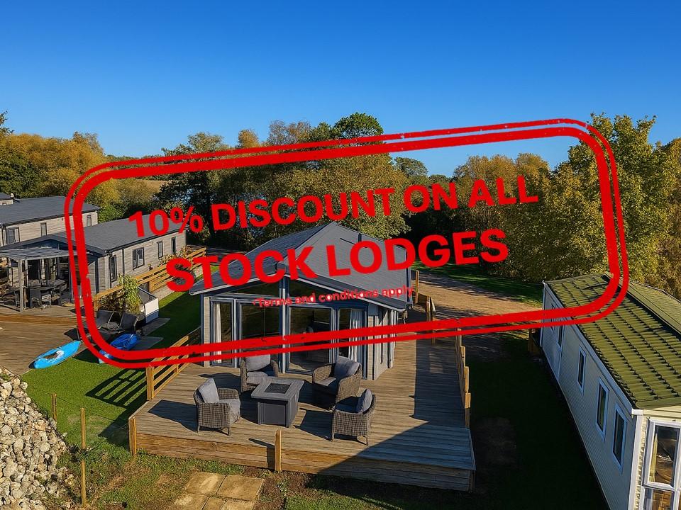 2 bedroom lodge for sale