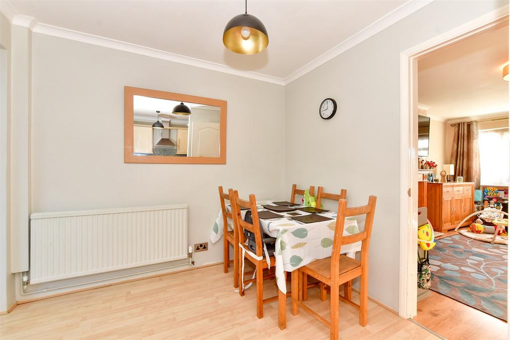 Fishers Road, Staplehurst, Tonbridge, Kent 3 bed terraced house for