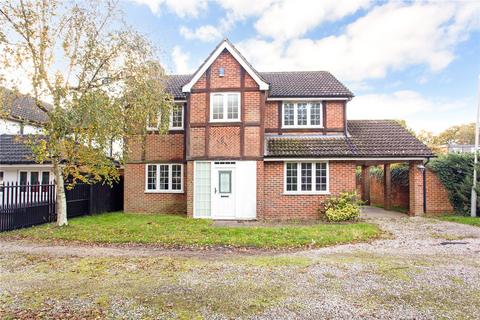 4 bedroom detached house for sale - Kingfisher Close, Northwood, Middlesex, HA6