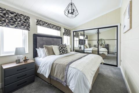 2 bedroom lodge for sale, Plot 1, Omar Kingfisher at Tanner Farm Park, Tanner Farm, Goudhurst Road TN12