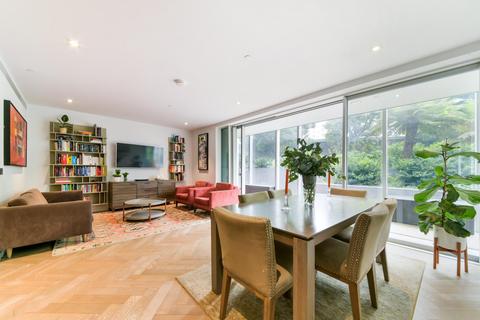 2 bedroom apartment to rent, Fladgate House, Battersea Power Station, London, SW11