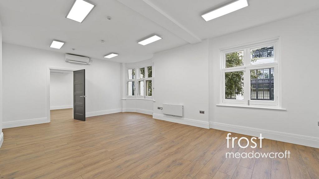 94 Kensington High Street W8 office 6 2.jpg