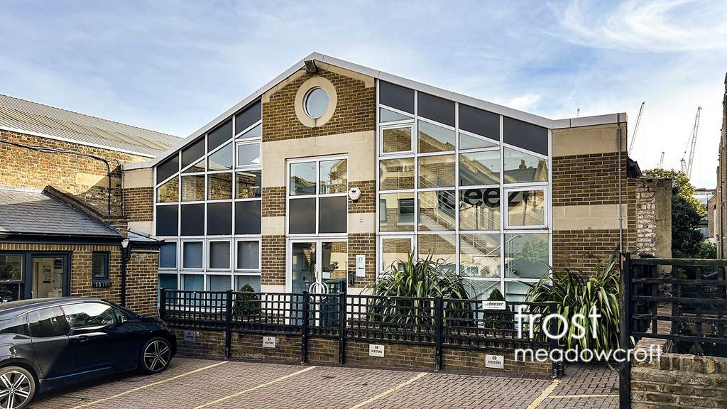 17 Bergham Mews Hammersmith W14 office ex1.jpg