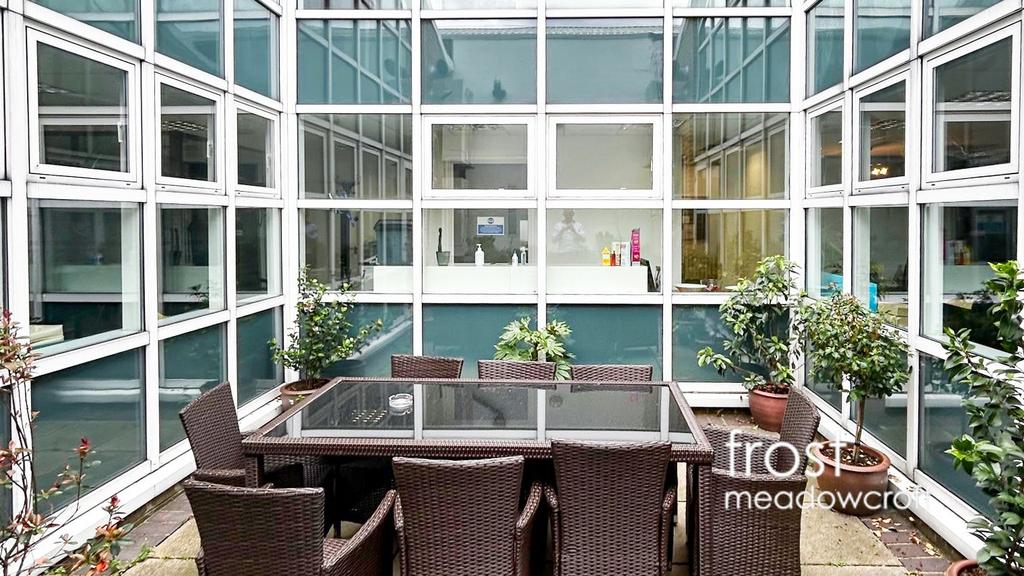 17 Bergham Mews Hammersmith W14 office e.jpg
