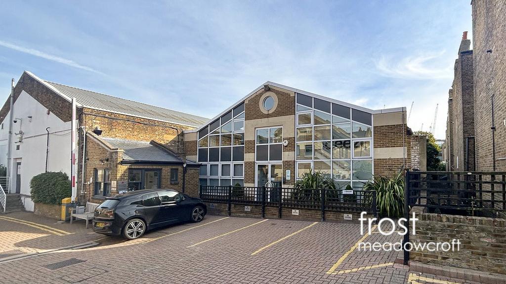 17 Bergham Mews Hammersmith W14 office ex.jpg