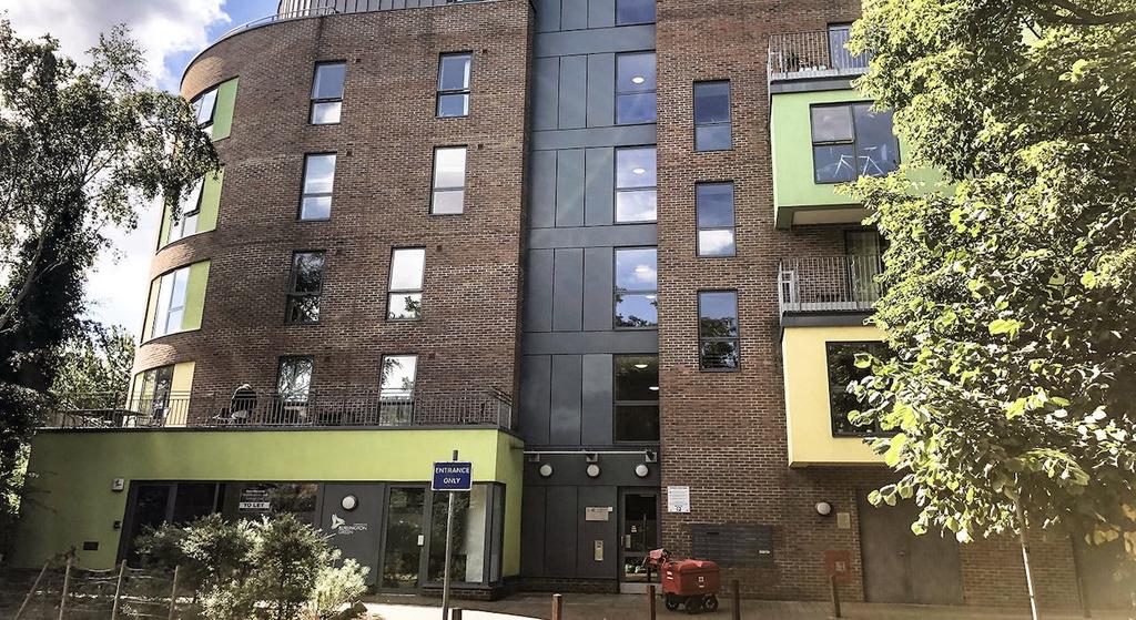 Chiswick W4 Office to rent £12,487 pcm (£2,882 pw)