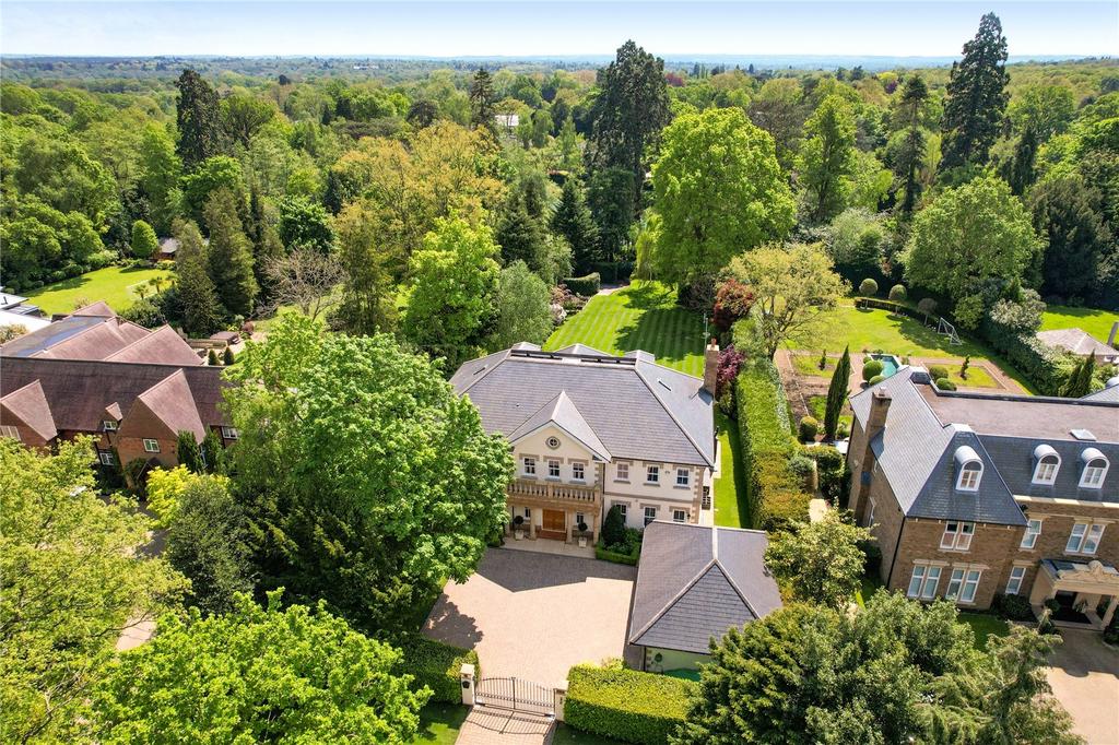 Broadwater Road South, Burwood Park... 6 bed detached house for sale