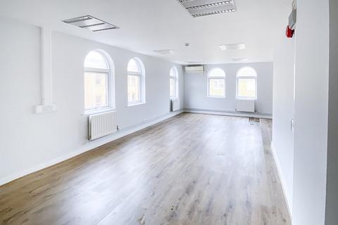 Office to rent, Hammersmith W6