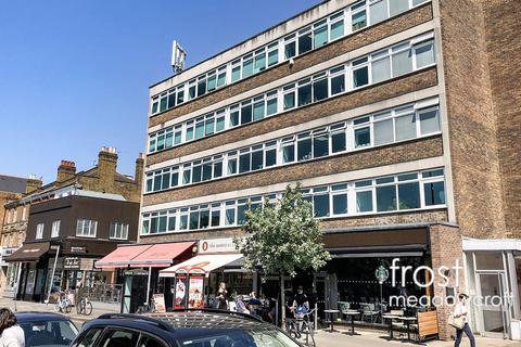 Office to rent, Chiswick W4