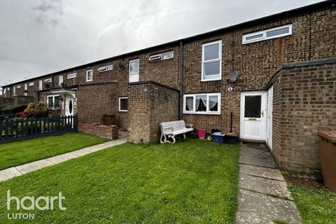 3 bedroom terraced house to rent, Ripon Road, Stevenage