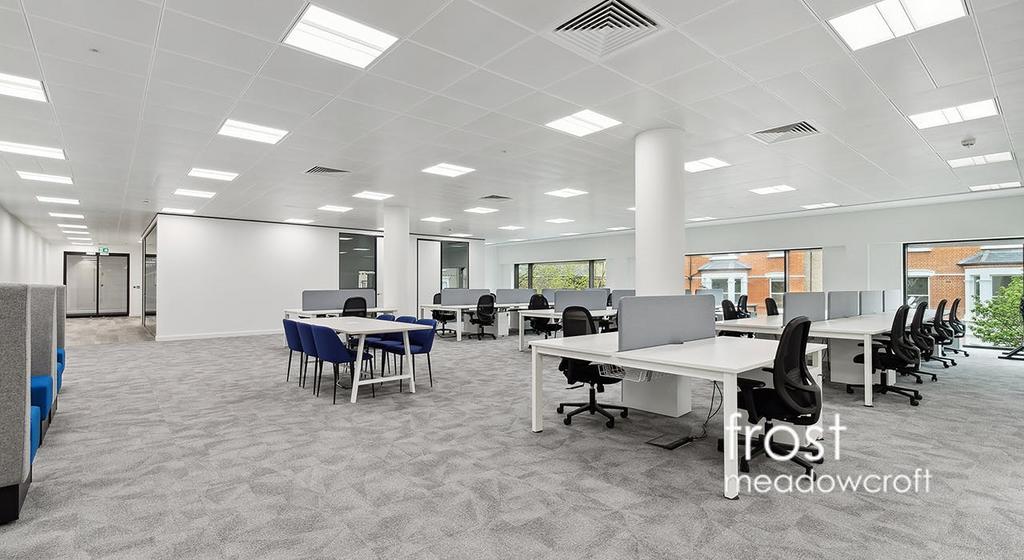 Kings House  Hammersmith Rd W6 office to let 29.