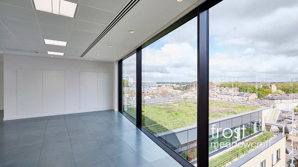 Kings House  Hammersmith Rd W6 office to let 7.j