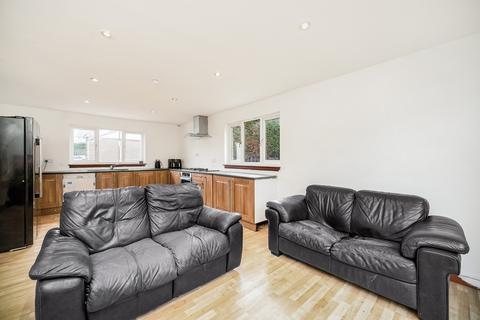 8 Allardice Crescent, Kirkcaldy, KY2 5TY
