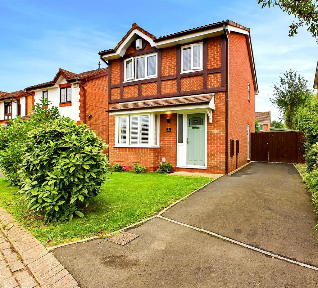 Shannon Close, Saltney, Chester, CH4 3 bed detached house for sale £