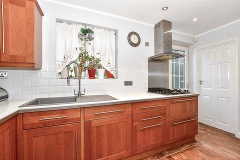 38 Richmond Road, Coulsdon, CR5 2PJ