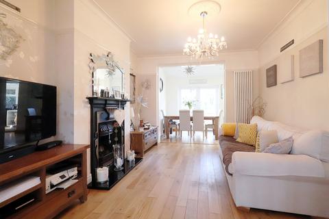 4 bedroom end of terrace house for sale, Forde Avenue, Bromley