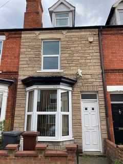 3 bedroom semi-detached house to rent, Cranwell Street, Lincoln, LN5