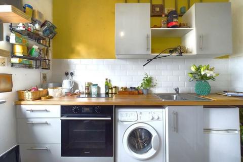 1 bedroom flat for sale - 19 St. Michaels Place, Brighton, East Sussex, BN1 3FT