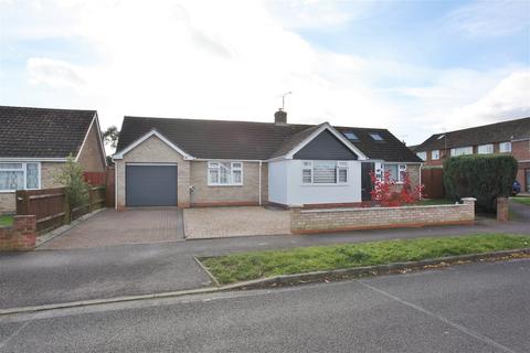 3 bedroom detached bungalow for sale, Mayfield Road, Banbury
