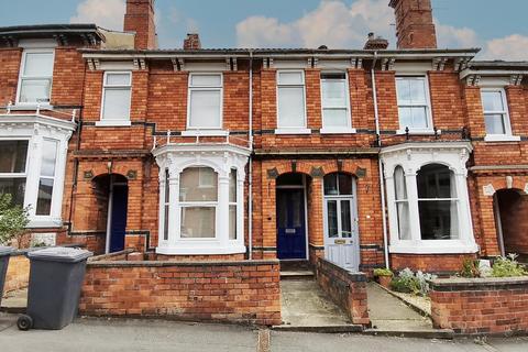 4 bedroom semi-detached house to rent - North Parade, Lincoln, LN1