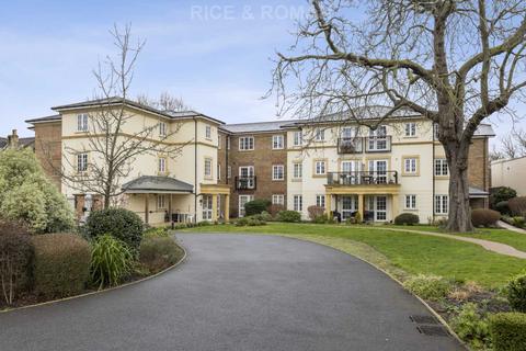 2 bedroom retirement property for sale, Pope`s Avenue, Twickenham TW2