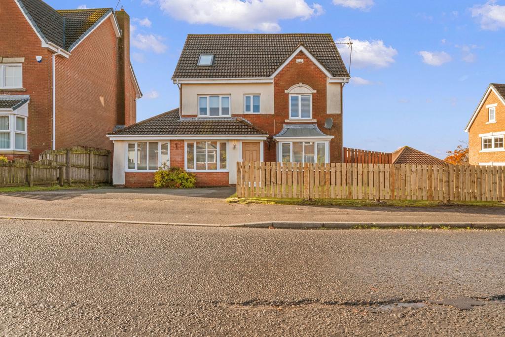 34 Ratho Drive, Cumbernauld, Glasgow 5 bed detached house for sale £