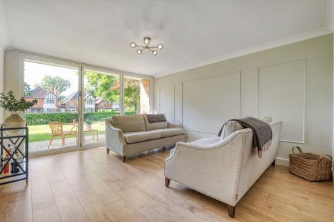 1 bedroom flat for sale, Louise Court, Portway Close, Solihull, B91 3LN