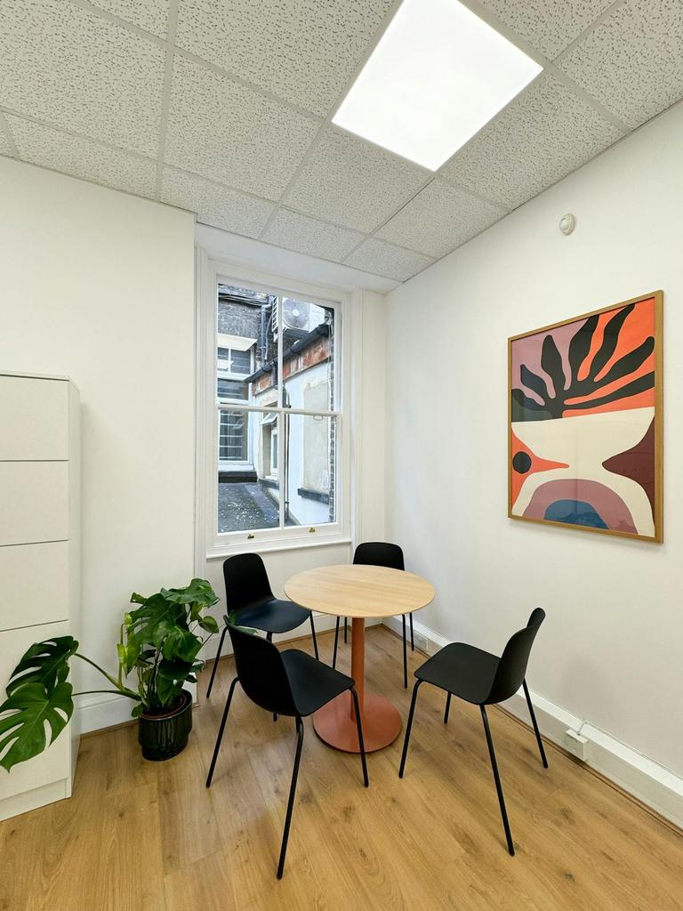 Kitchen eastcastle.jpg