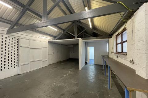 Industrial unit to rent - Unit 7, Whieldon Industrial Estate, Stoke-on-Trent, ST4 4JP