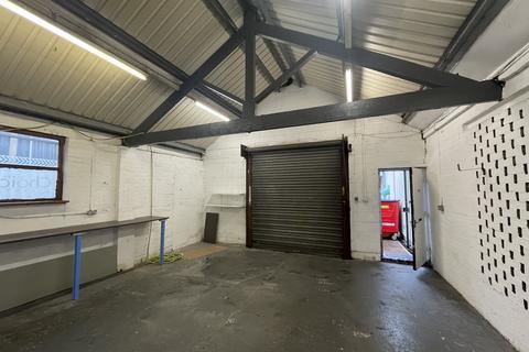 Industrial unit to rent - Unit 7, Whieldon Industrial Estate, Stoke-on-Trent, ST4 4JP