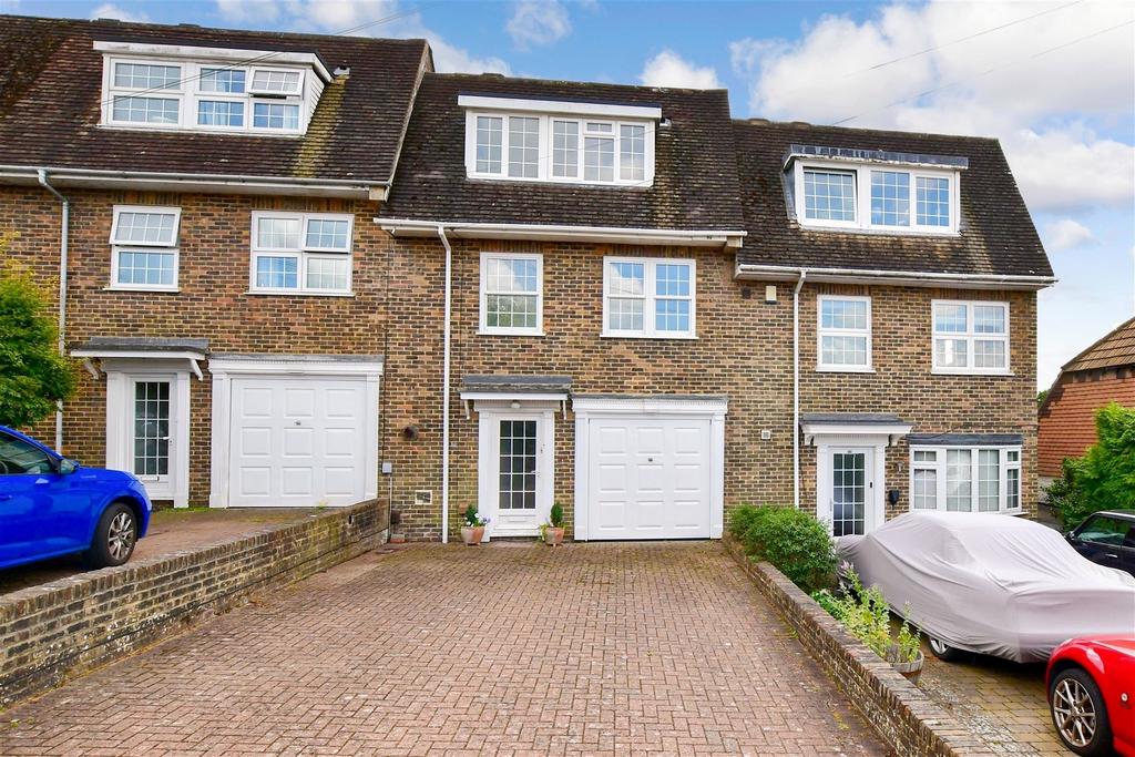 Sandhurst Park, Tunbridge Wells, Kent 4 bed townhouse £575,000