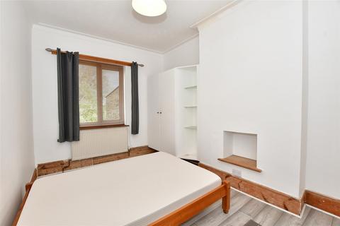 143b Vicarage Road, London, E10 5DR