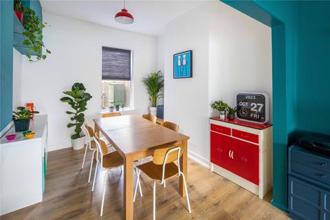 4 bedroom terraced house for sale, Caistor Park Road, Stratford, London, E15