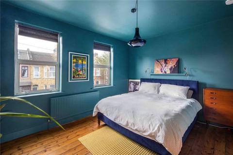 93 Caistor Park Road, London, E15 3PR