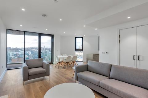 3 bedroom flat for sale, Kingsland High Street, Dalston, London, E8