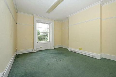 Office to rent, South Street, Chichester, West Sussex, PO19