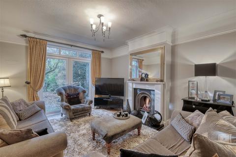 43 Hallow Road, Worcester, WR2 6BX
