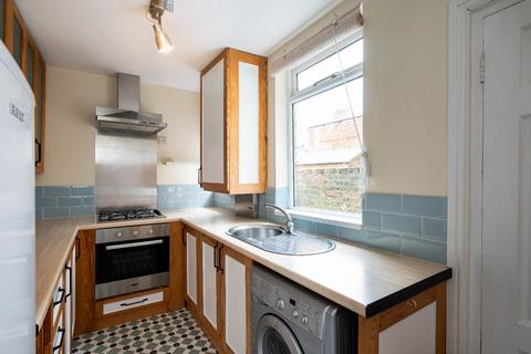 2 bedroom terraced house to rent, Ambrose Street, Fulford Road, York, YO10