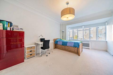 3 bedroom flat for sale, Prince Albert Road, St John's Wood, London, NW8