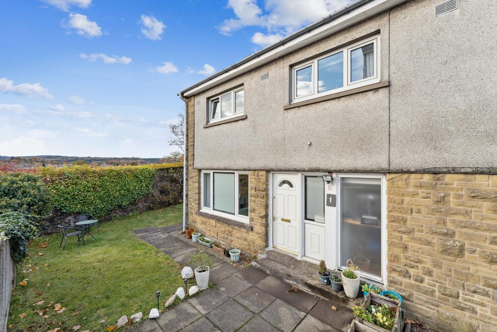 Spittal Street, Stirling, Stirlingshire, FK8 1DU 3 bed end of terrace