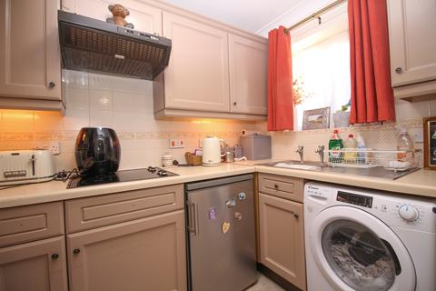 2 bedroom retirement property for sale, Ash Grove, Burwell