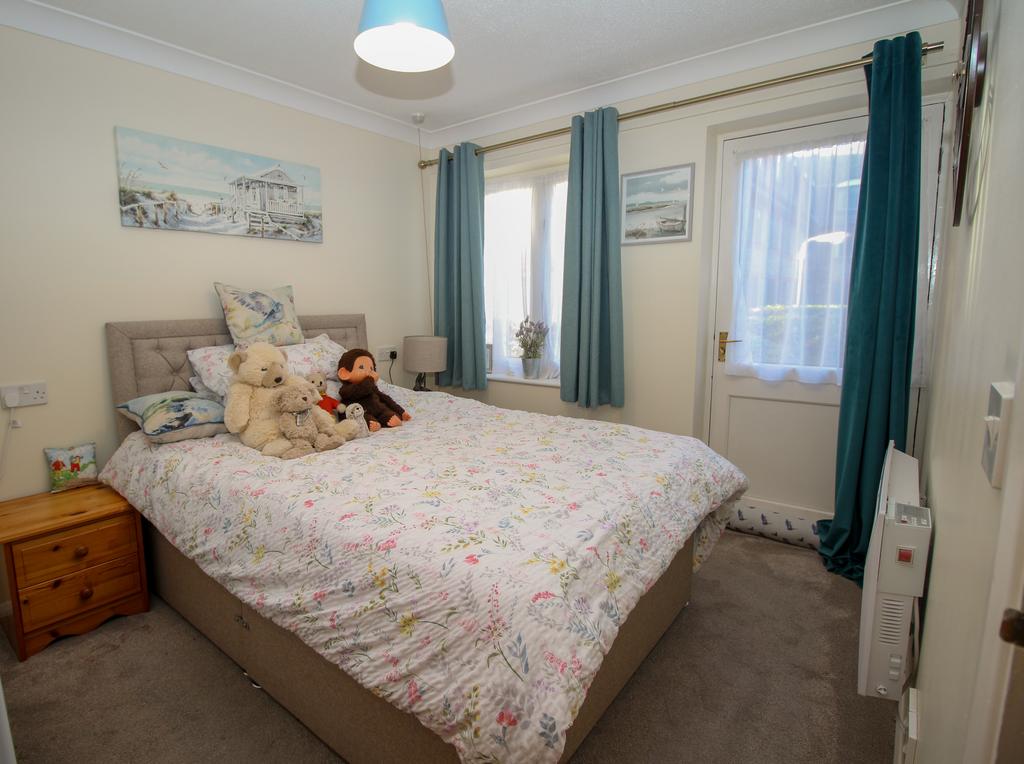Dining room / Bedroom 2
