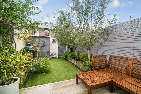 49 Albert Road, Richmond, TW10 6DJ