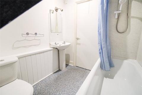 2 bedroom flat to rent, Galley Hill Road, Swanscombe, DA10