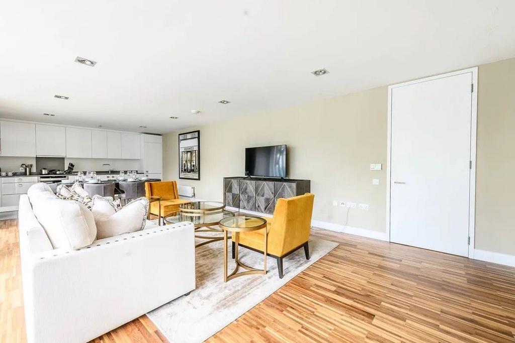 Apartment in London - View 2
