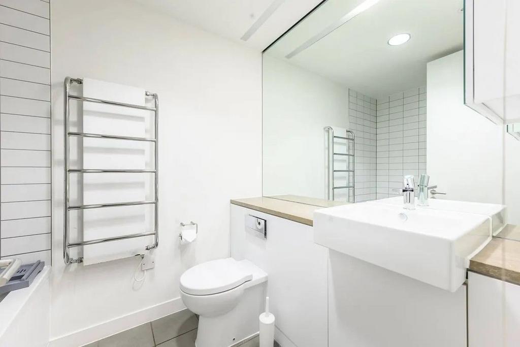 Apartment in London - View 5
