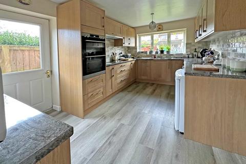 53 Jupes Close, Exminster, Exeter, EX6 8BP