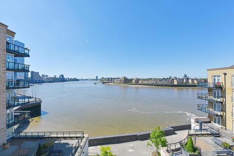 3 bedroom apartment for sale - Dunbar Wharf, nr Canary Wharf, London E14