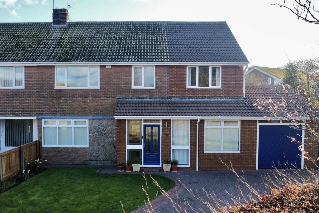 Newark Drive, Whitburn 5 bed semidetached house for sale £479,950